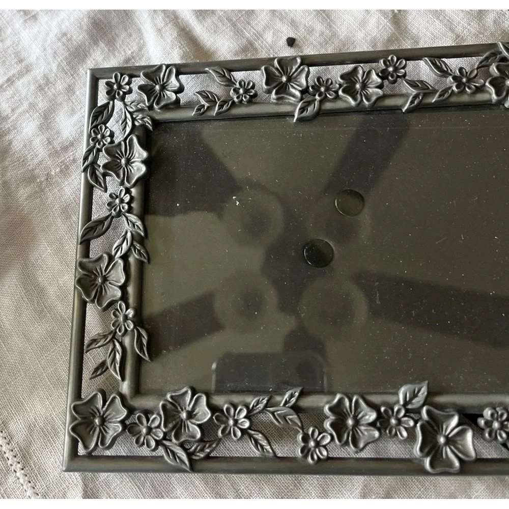 Vintage Pewter Frames Lot Photo Picture Heart Flower Floral Vine Set 2